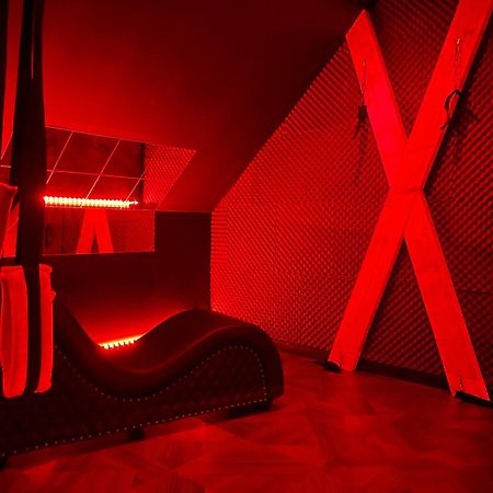 Roomandx-Loveroom-Caen-Bayeux Le Fresne-Camilly Buitenkant foto